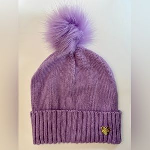 Betsy Johnson Pom Pom beanie light purple NWOT
